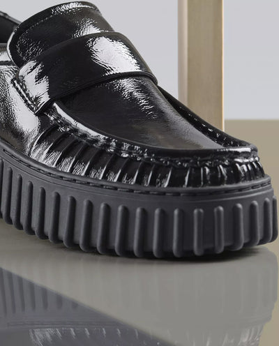 Clarks - Women’s Torhill Moc Shoe - Black Patent Shoes Clarks