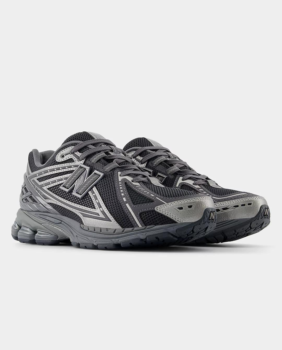 New Balance - 1906Rv1 Shoe - Black Shoes New Balance   