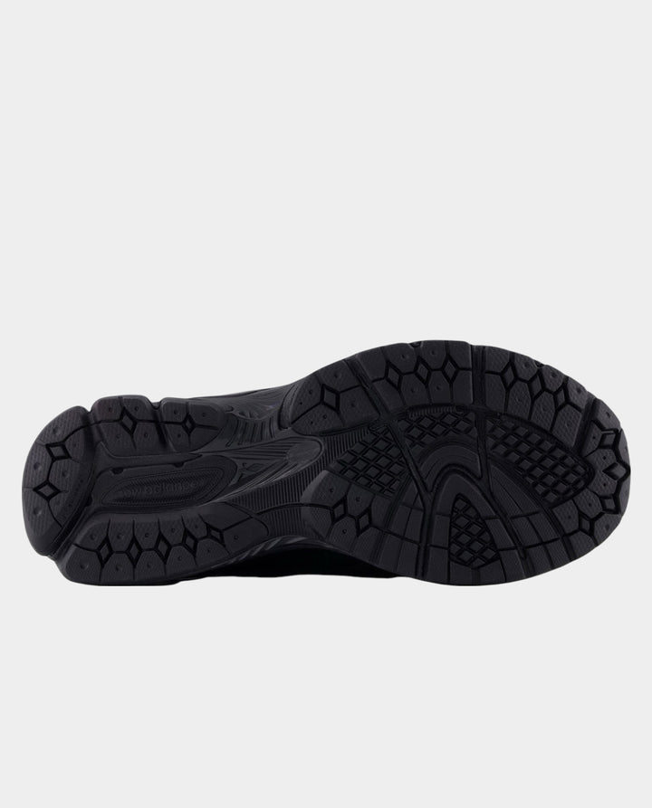 New Balance - 1906LNT Shoe - Black Suede | FallenFront NZ