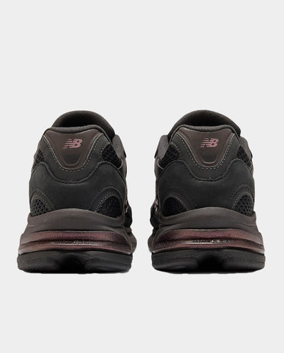 New Balance - 2010ETB Shoe - Black/Iridescent Shoes New Balance