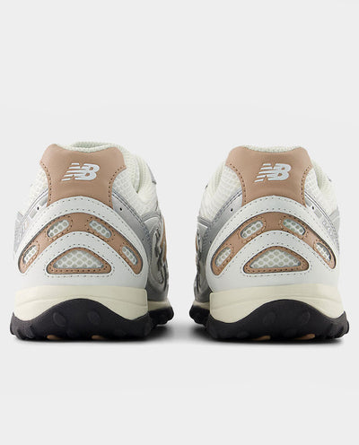 New Balance - 204LSWA Shoe - Silver/White/Tan