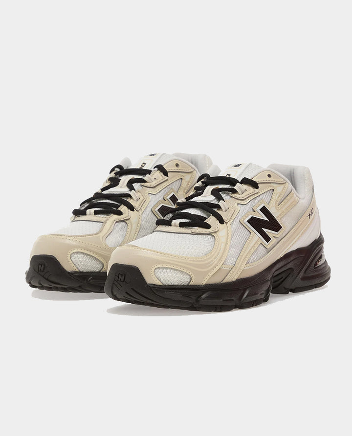 New Balance - 7404OO Shoe - Timberwolf/White | FallenFront