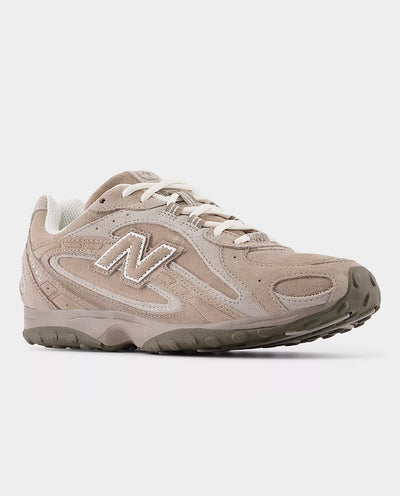 New Balance 204LMMA Shoe - Mushroom/Arid Stone Shoes New Balance