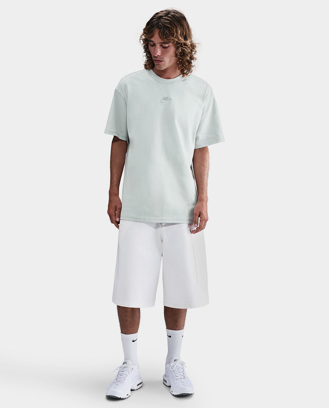 Nike - Premium Essentials T-Shirt - Light Silver T-Shirts Nike