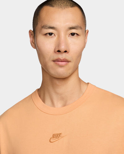 Nike - Premium Essentials T-Shirt - Orange Chalk T-Shirts Nike
