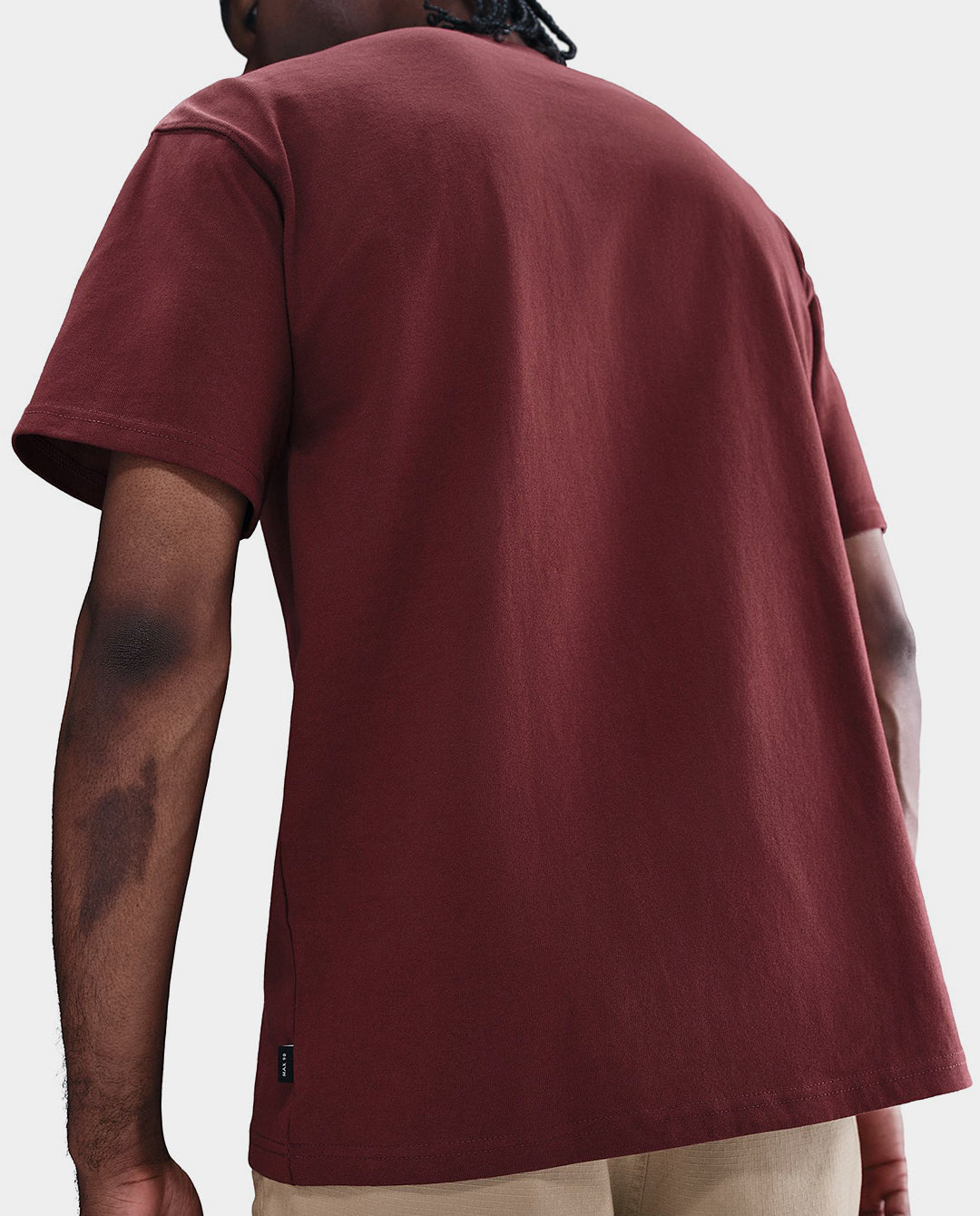 Nike - Premium Essentials T-Shirt - Red T-Shirts Nike