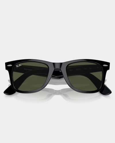 Ray-Ban - Wayfarer Classic - Black with Green Lens Sunglasses Ray-Ban