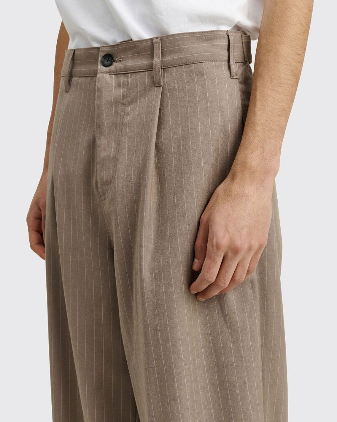Stussy - Volume Pleated Trouser - Light Brown Stripe