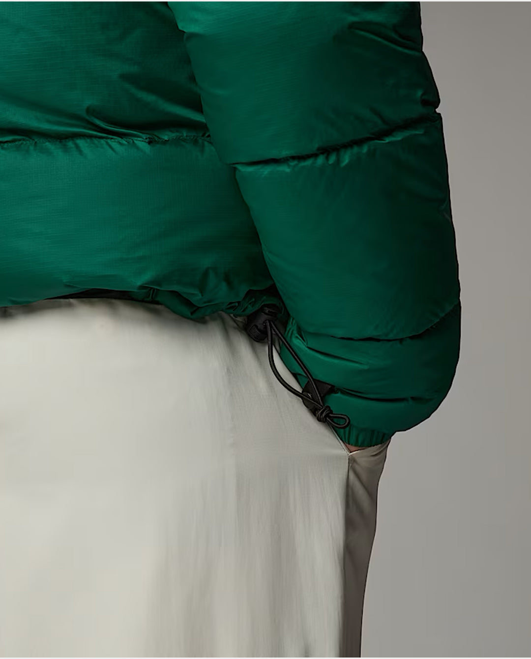 The North Face - Women’s 1996 Retro Nuptse Jacket - Evergreen Jackets The North Face