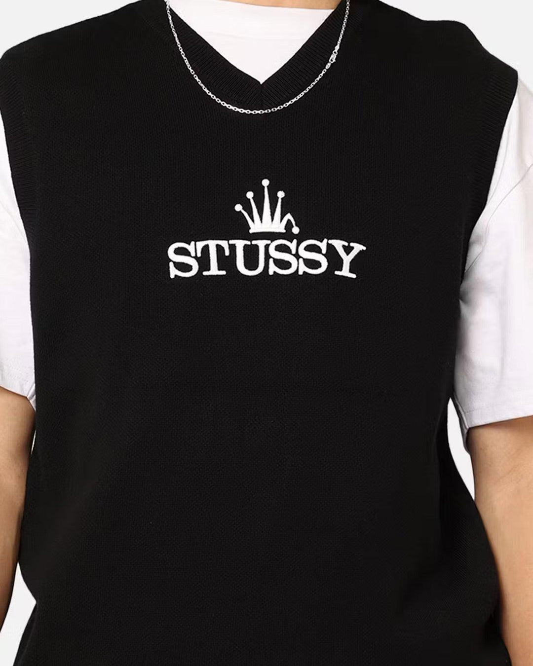 stussy-glamour-knit-vest-black 