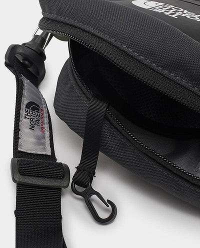 The North Face - Y2K Shoulder Bag - Black/Asphalt Grey Bags The North Face   