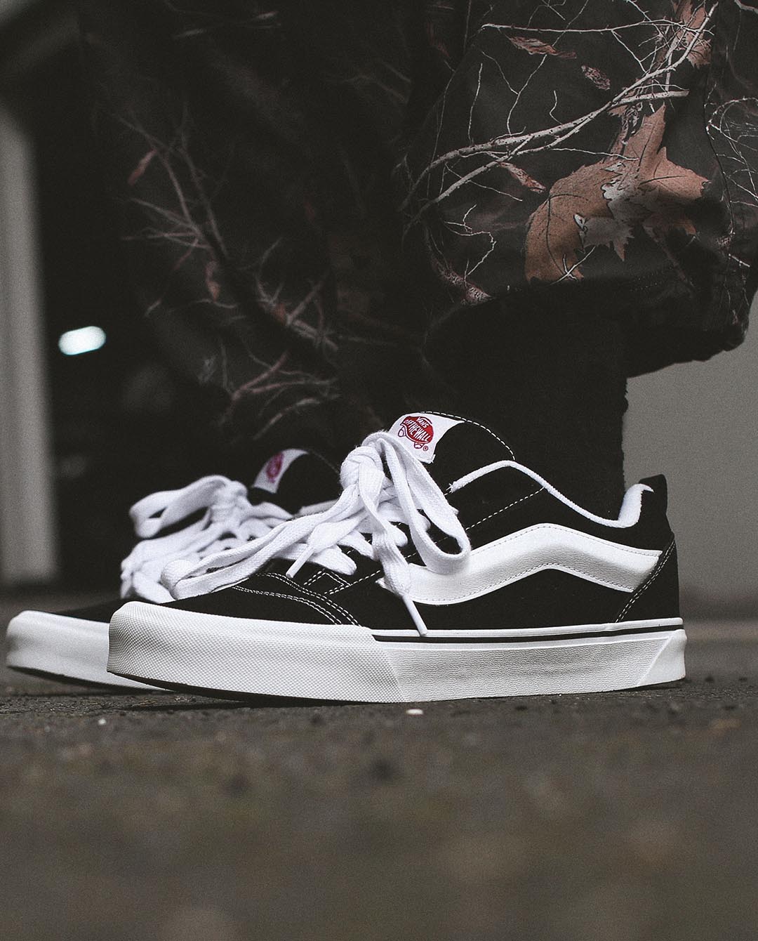 Vans Knu Skool Shoe Black1