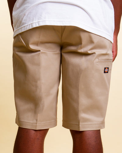Designed for everyday wear, the Dickies 131 Slim Straight Short are constructed from a tough poly-cotton twill. These khaki shorts feature multi-use pockets, tunnel belt loops, wrinkle resistance and a clasp waist clip. The perfect short for any activity you throw at them.