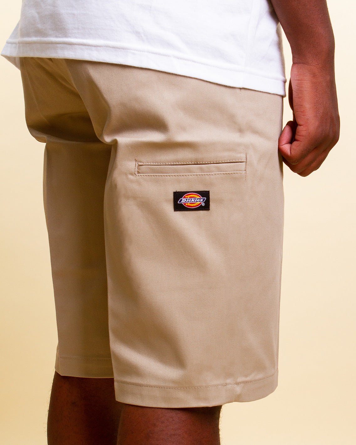 Designed for everyday wear, the Dickies 131 Slim Straight Short are constructed from a tough poly-cotton twill. These khaki shorts feature multi-use pockets, tunnel belt loops, wrinkle resistance and a clasp waist clip. The perfect short for any activity you throw at them.