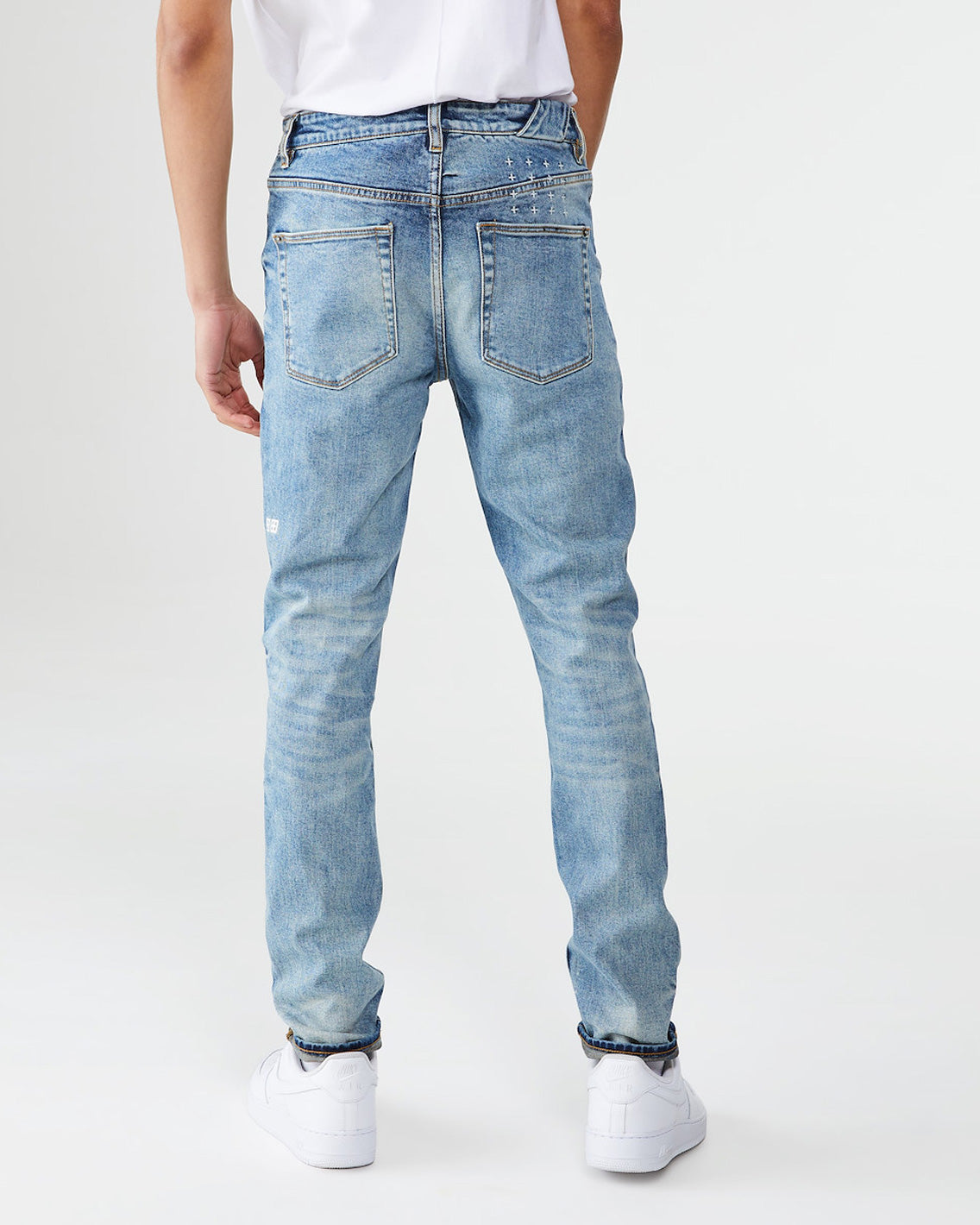 One of our favourite denim styles from Ksubi. The Ksubi Chitch denim in Pure Dynamite is constructed with a mid-rise and made from heavy-duty premium stretch cotton. These jeans are coloured with a deep blue and signed off with a vintage wash for an aged look. Finished with signature Ksubi branding and hardwear.