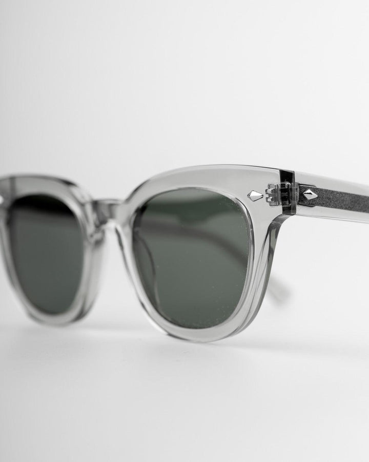 Epokhe Dylan in Smoked Crystal Polished/Green | FallenFront